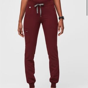 Figs maroon Zamora scrub joggers